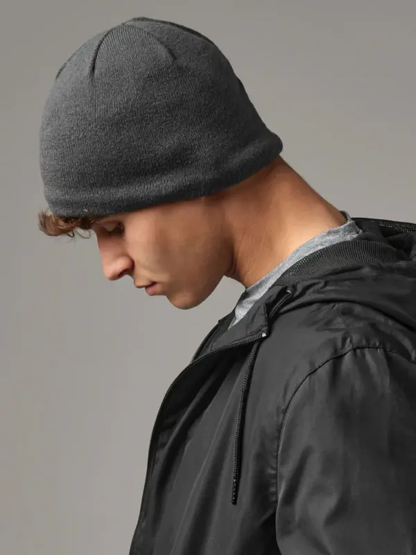 water repellent active beanie