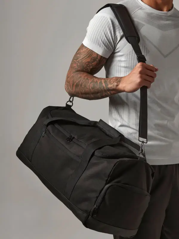 medium training holdall