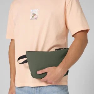 minimal lifestyle pouch