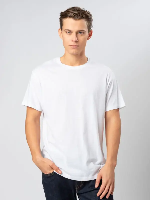 t shirt essential