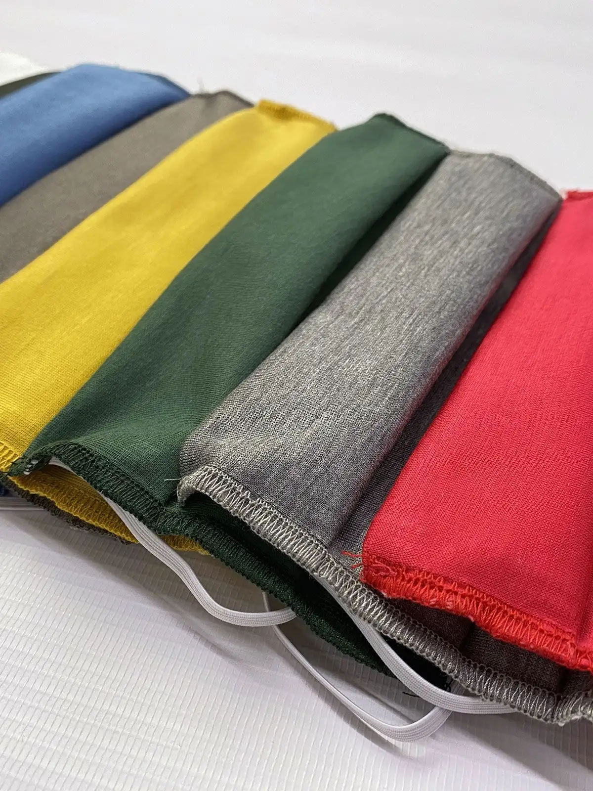 mascherina pieghettata jersey colori assortiti mascherina pieghettata jersey colori assortiti