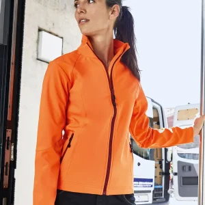 ladies’ softshell jacket