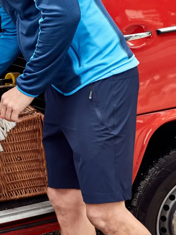 men’s trekking shorts