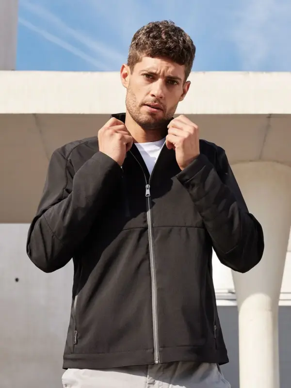 mens’ softshell jacket