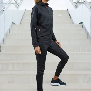 ladies’ running jacket