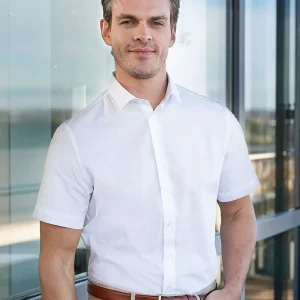 men’s short sleeve shirt