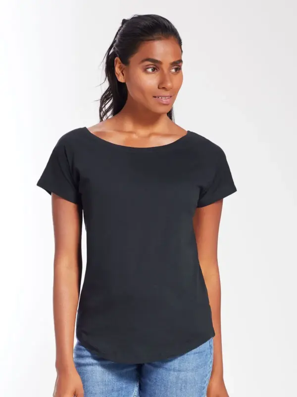 women’s loose fit t