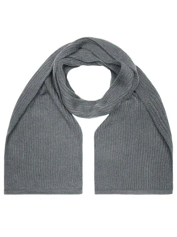 knitted scarf