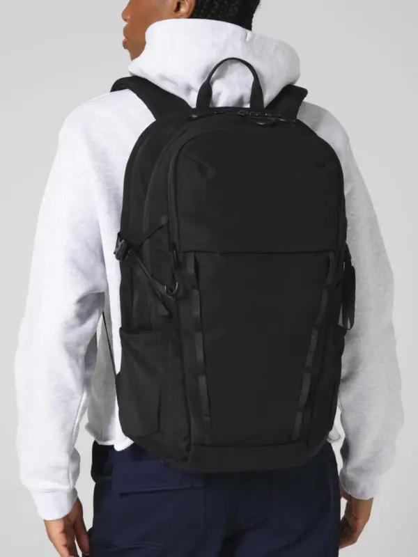 active outdoor 25 litre daypack