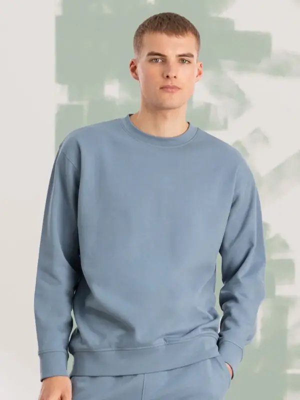 unisex sustainable fashion sweat