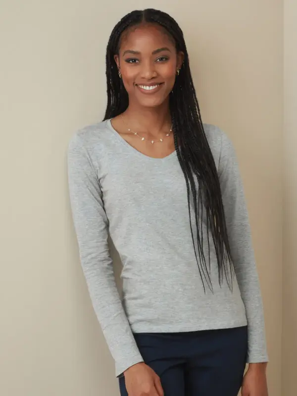 claire v neck long sleeve
